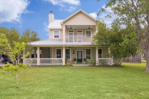 Photo of 301 Westfield Lane, Friendswood, TX 77546 (MLS # 9570967)