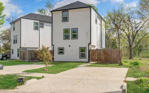 Photo of 4616 Shreveport Boulevard #B, Houston, TX 77028 (MLS # 3636470)