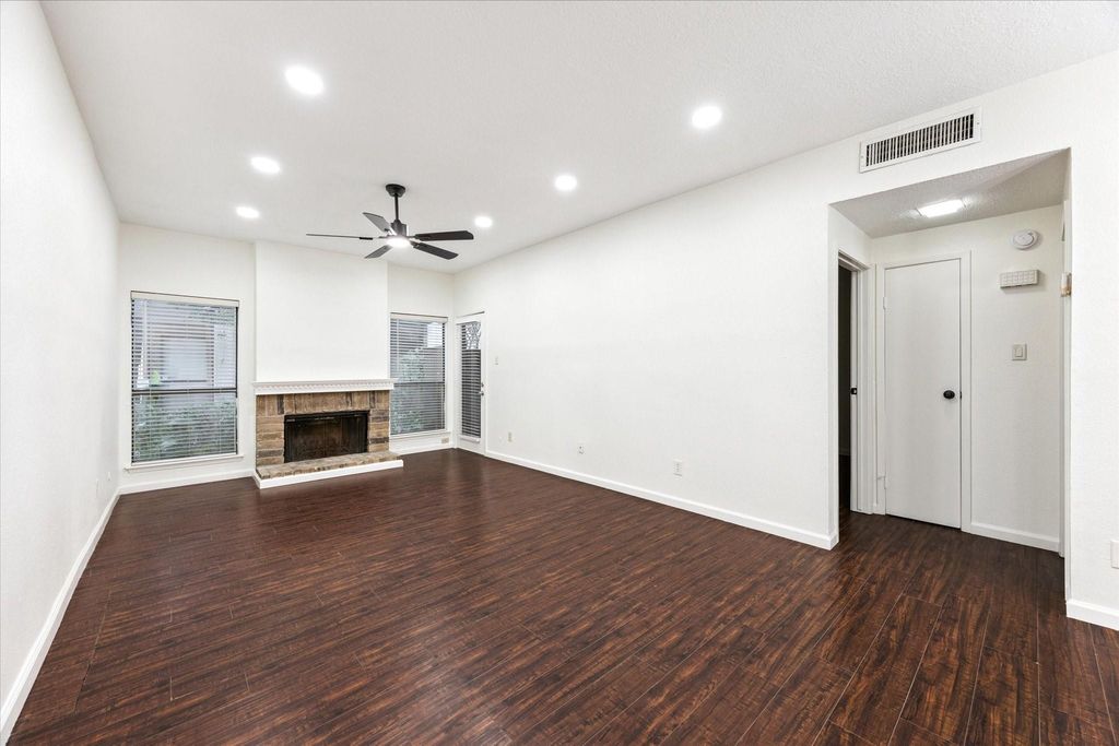 Photo of 10053 Westpark Dr Dr #307, Houston, TX 77042 (MLS # 42418434)