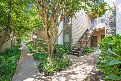 Photo of 10053 Westpark Dr Dr #307, Houston, TX 77042 (MLS # 42418434)