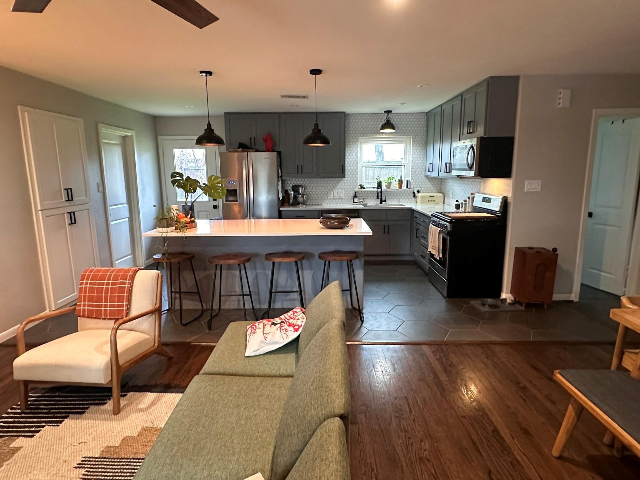 4622 Nina Lee Lane