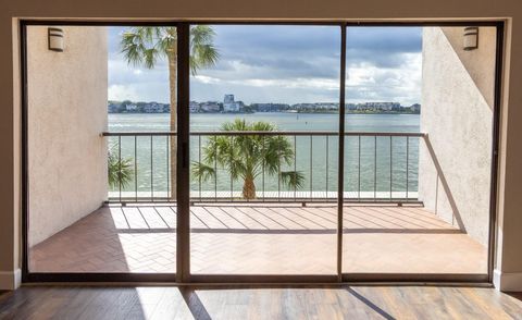 Photo of 401 Lakeside Lane #111, Nassau Bay, TX 77058 (MLS # 46328805)