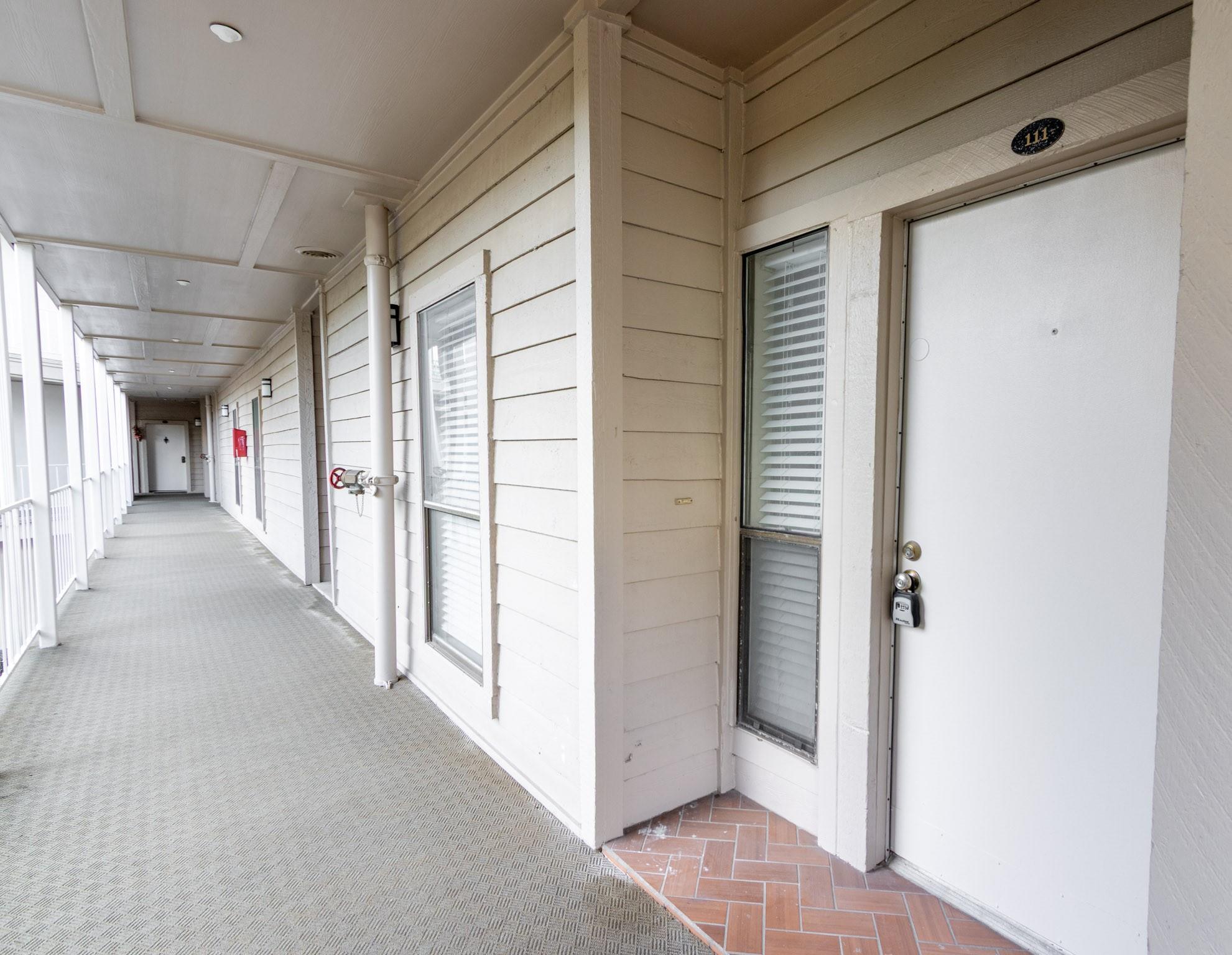 401 Lakeside Lane 111