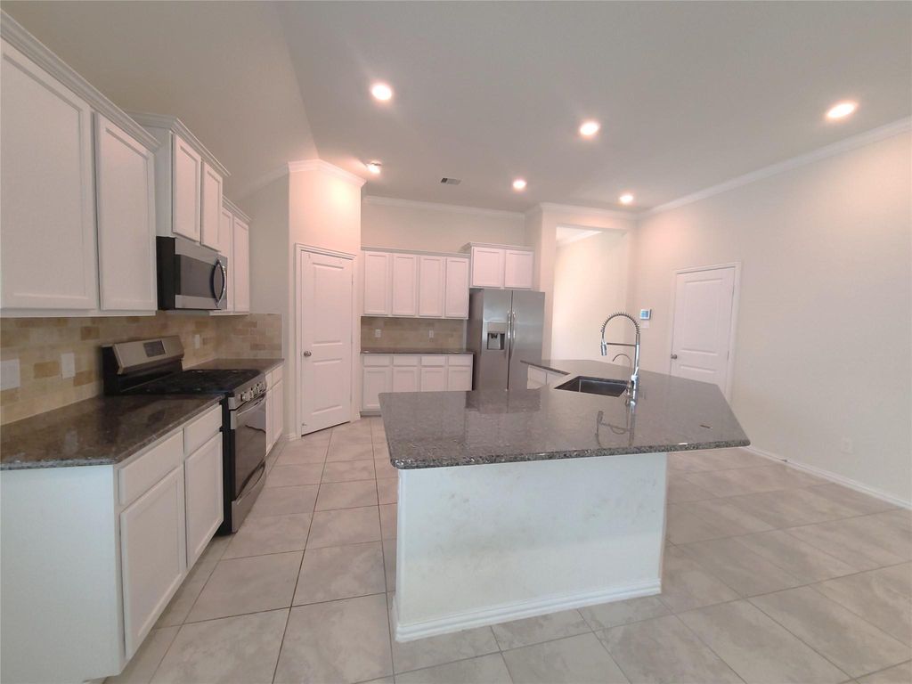 Photo of 412 Auburn Pines Drive, Montgomery, TX 77316 (MLS # 39996785)