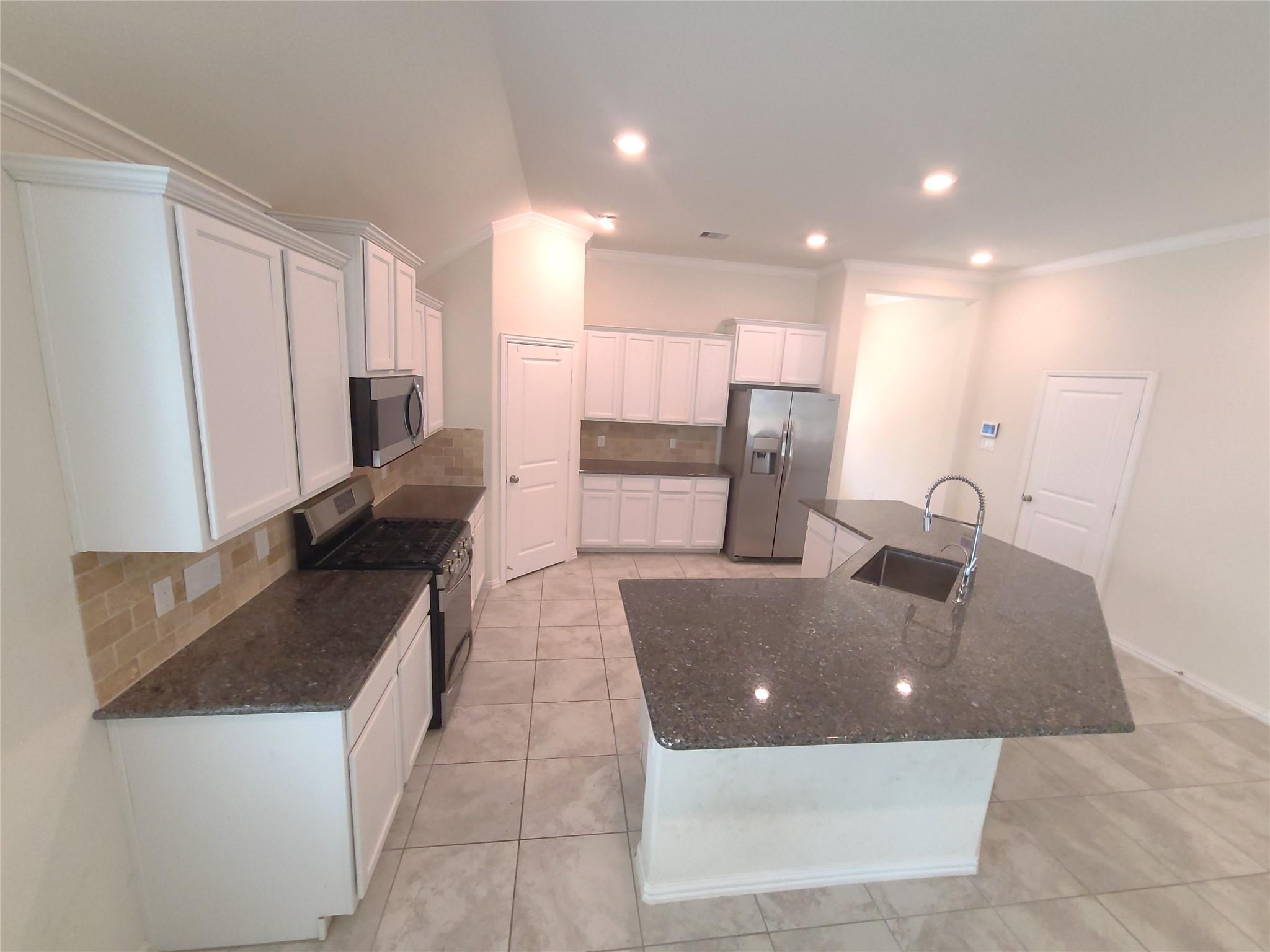 412 Auburn Pines Drive