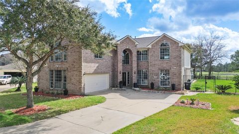 Photo of 230 Walnut Cove Lane, Pearland, TX 77584 (MLS # 6920165)