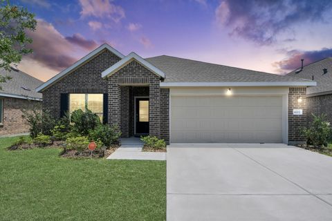 Photo of 4222 Sonora Prairie Trail, Baytown, TX 77521 (MLS # 72834366)