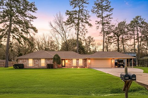 2210 Lucretia Street Pinehurst TX 77362