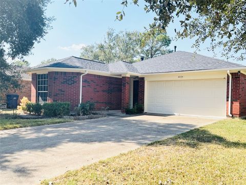 Photo of 8234 Viny Ridge Drive, Houston, TX 77083 (MLS # 47914780)