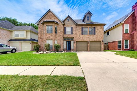 Photo of 16414 Concord Falls Lane, Sugar Land, TX 77498 (MLS # 17958655)