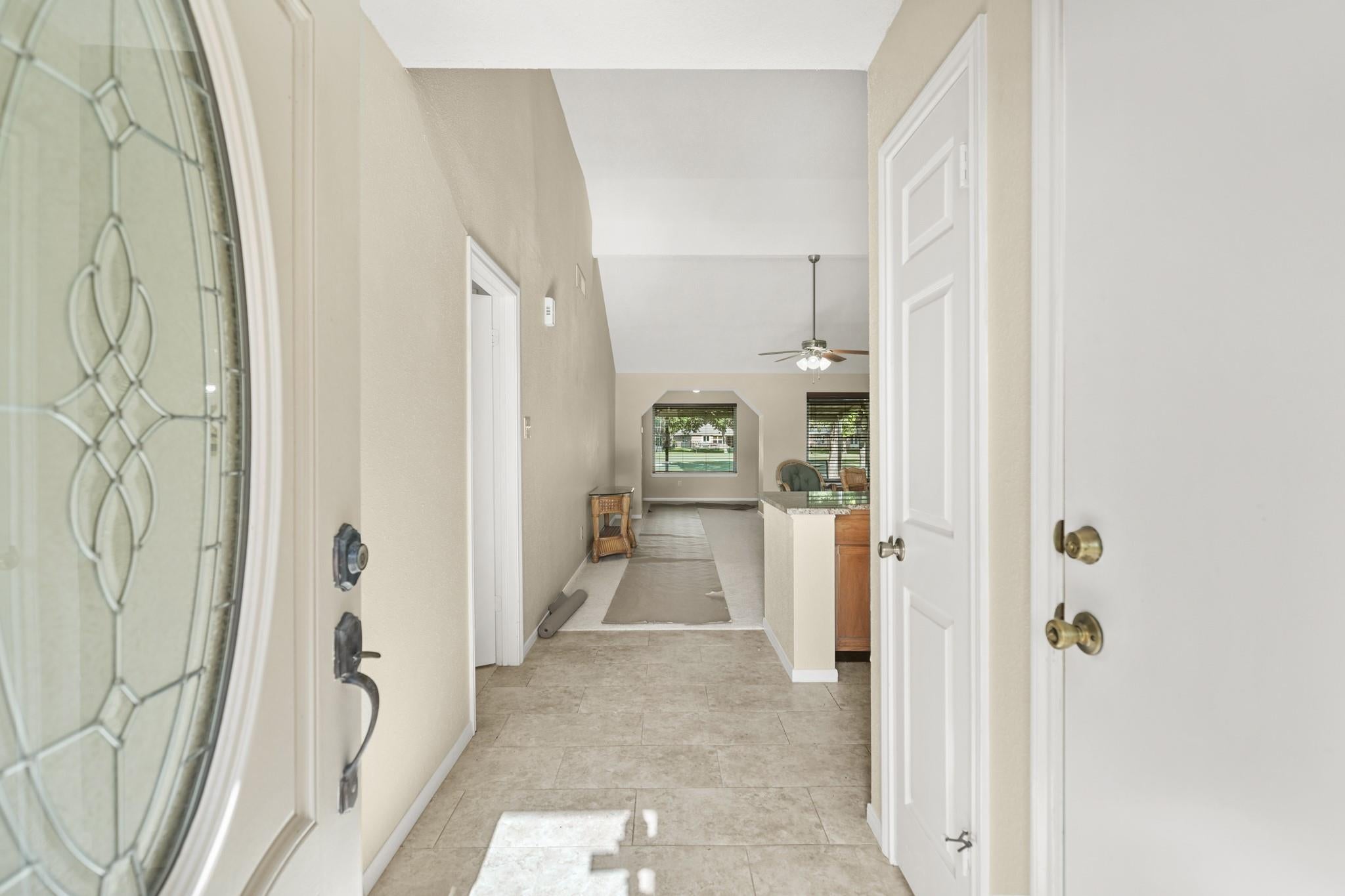 702 W Country Grove Circle