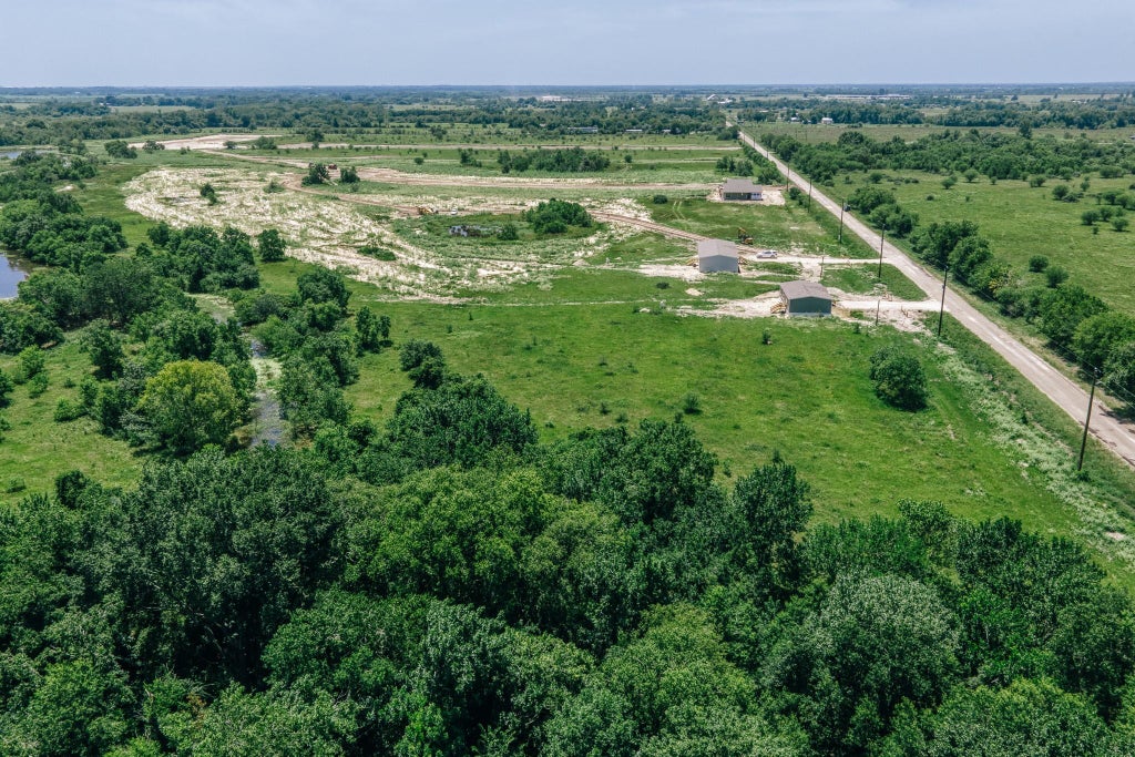 Photo of 1008 Mustang Crossing Drive, Waller, TX 77484 (MLS # 21411579)