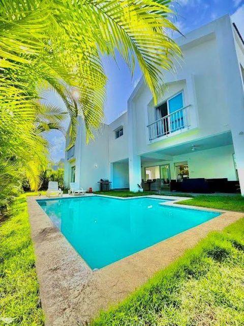 Photo of 54 C/ Almira, NA (MLS # 86029365)