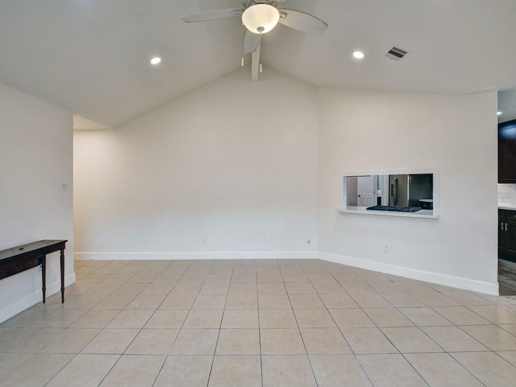1306 Mimosa Road