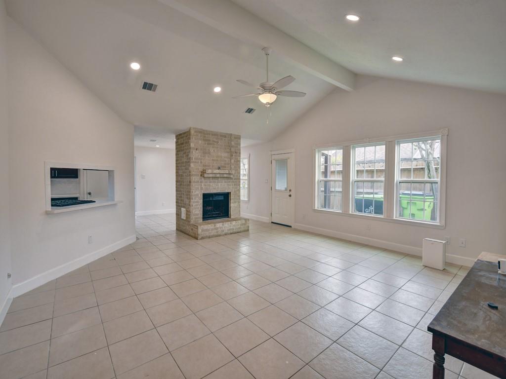 1306 Mimosa Road