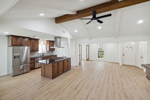 Photo of 9719 Springmont Drive, Houston, TX 77080 (MLS # 33647742)