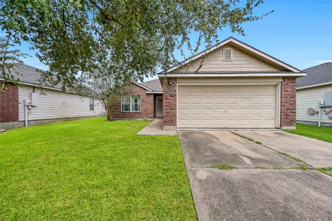 Photo of 9022 Amberjack Drive, Texas City, TX 77591 (MLS # 42284415)