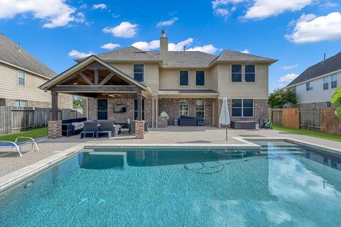 Photo of 11027 Hilltop Park Lane, Cypress, TX 77433 (MLS # 27241284)