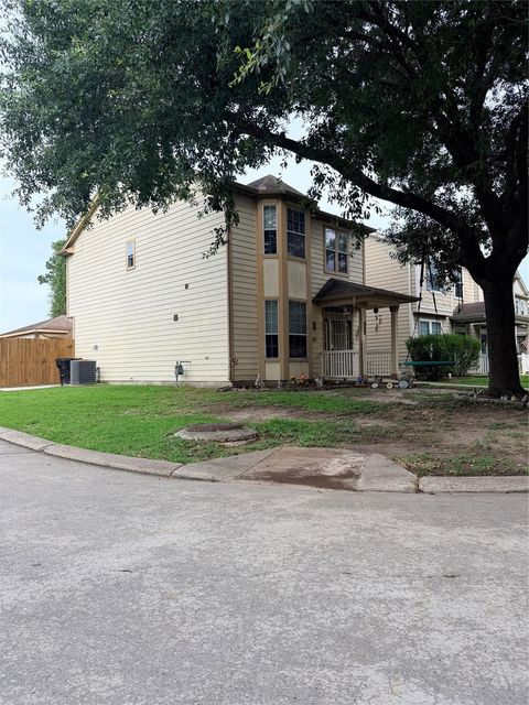Photo of 23614 Wildwood Green Way, Spring, TX 77373 (MLS # 90439452)