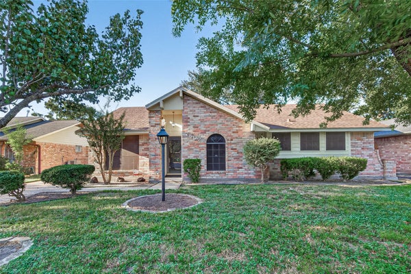 7602 SALGE DR, HOUSTON, TX 77040 - Image f6cf994e934f7292fa8dd9ac3e9d0a03/3238039235