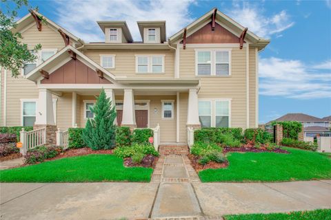 Townhouse For Sale - 17002 Makanda Drive<br/> Harris County, Cypress, TX 77433