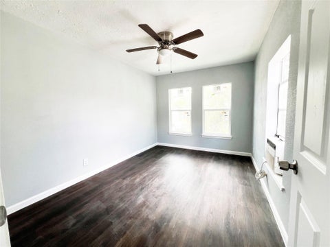 Photo of 103 Cosmos Street #4, Houston, TX 77009 (MLS # 37216250)