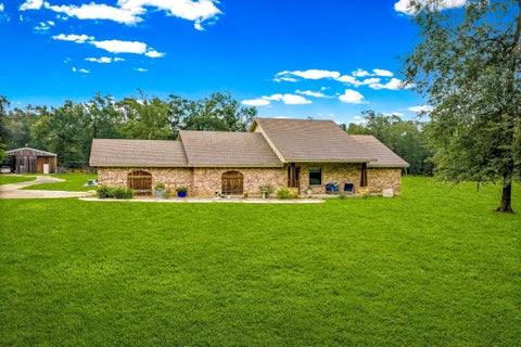 Photo of 1109 Soda Loop E, Livingston, TX 77351 (MLS # 56107914)