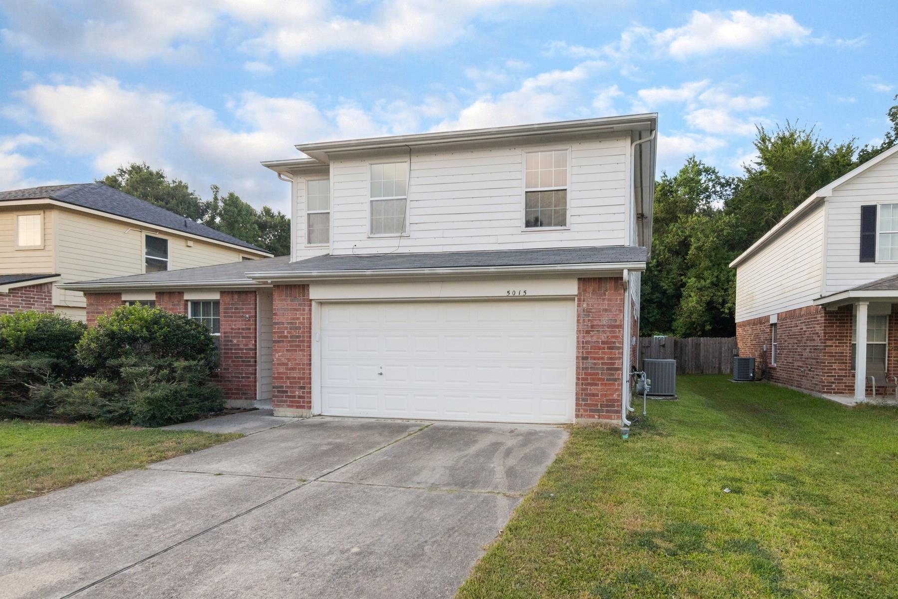 5015 Woodland Meadows Lane