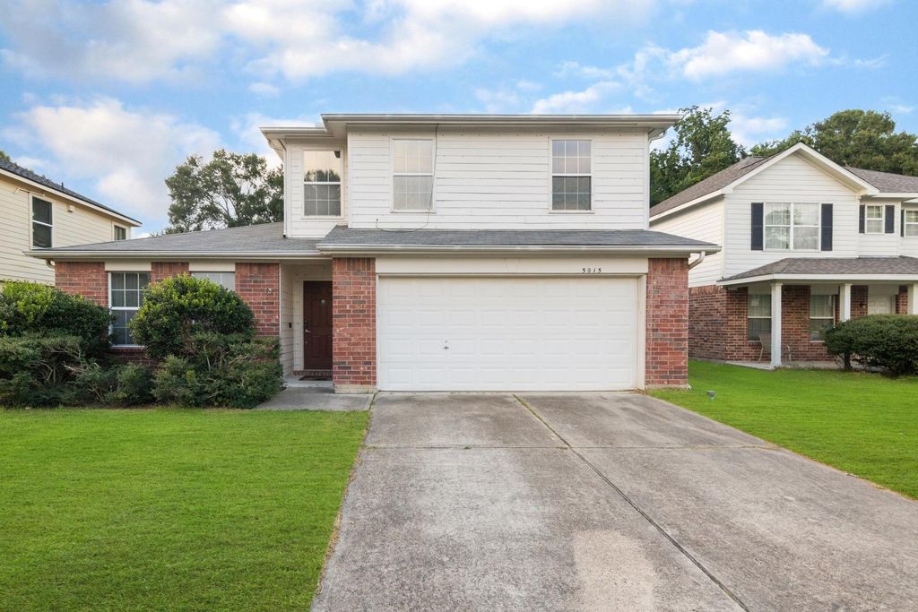 Photo of 5015 Woodland Meadows Lane, Humble, TX 77346 (MLS # 8224112)