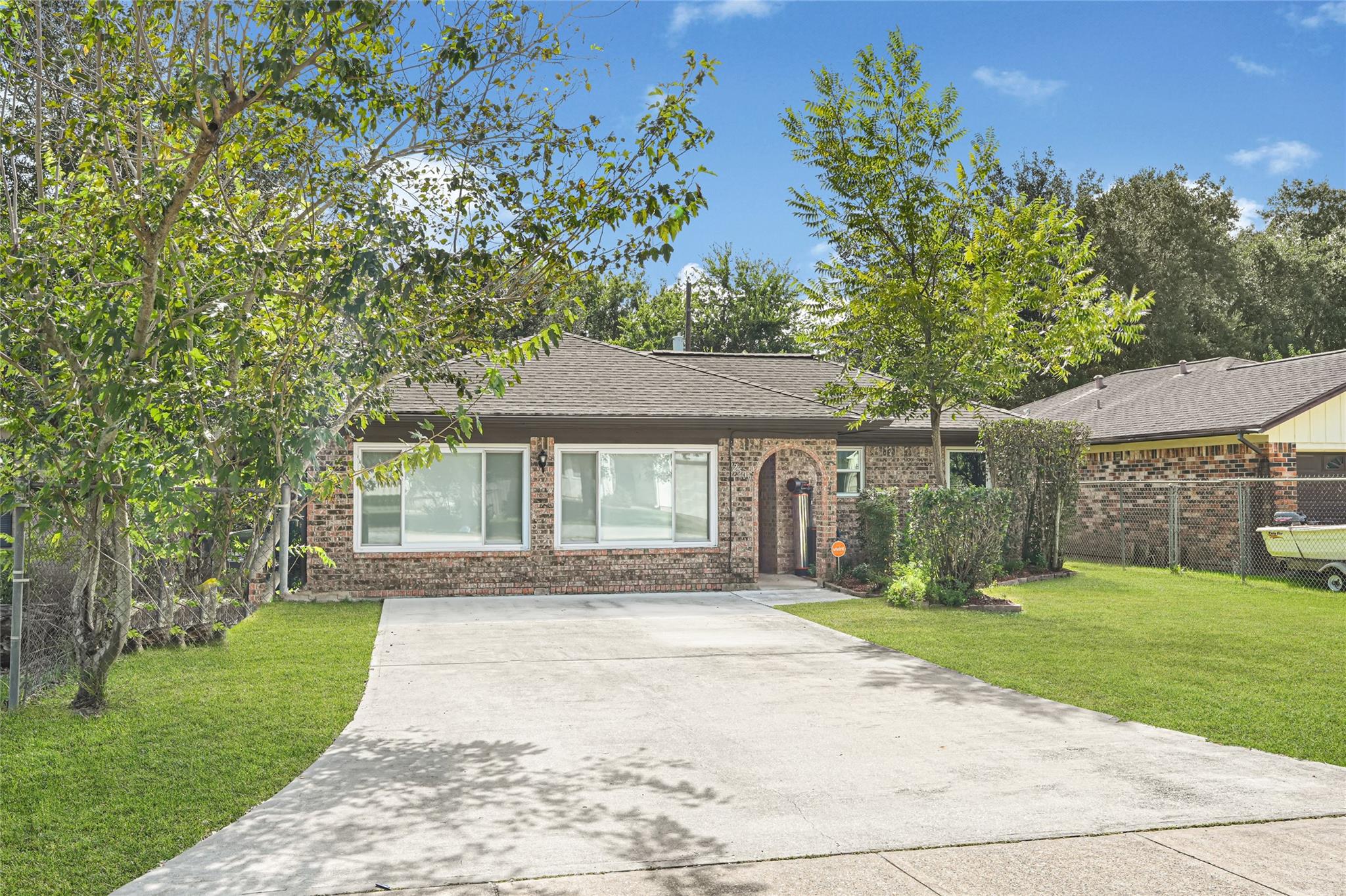 2509 Pearland Avenue