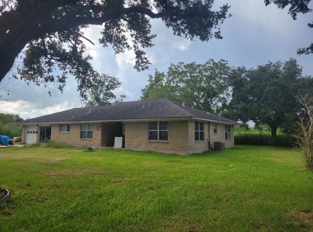 8002 County Road 172