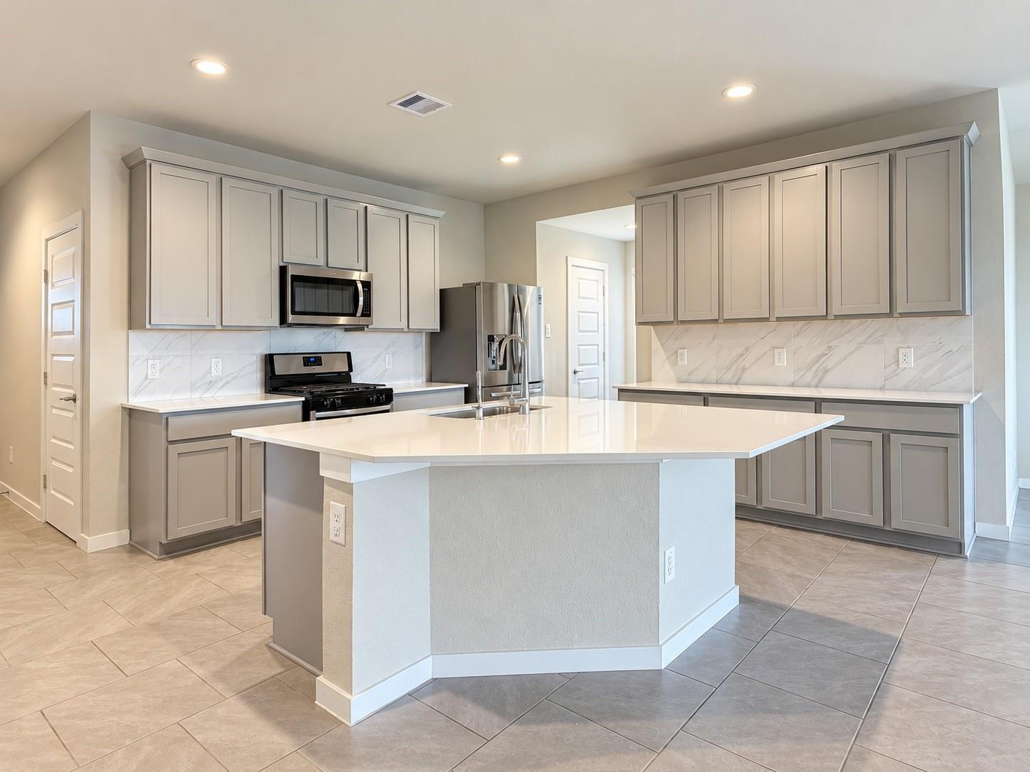 29443 Bryans Manor
