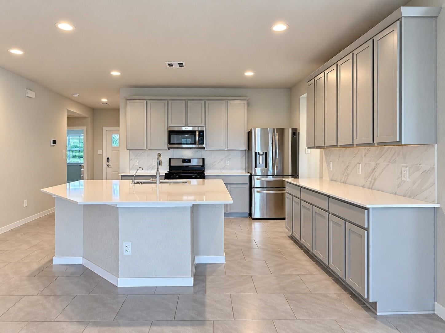 29443 Bryans Manor