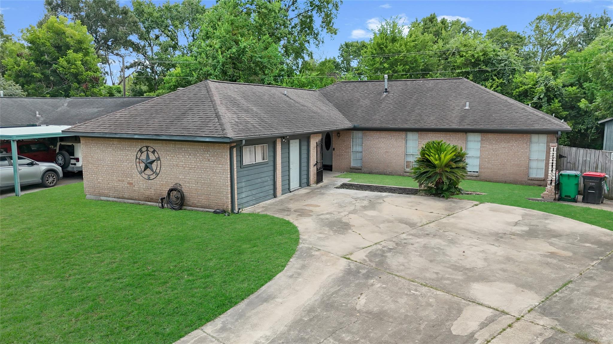 4205 Lariat Drive