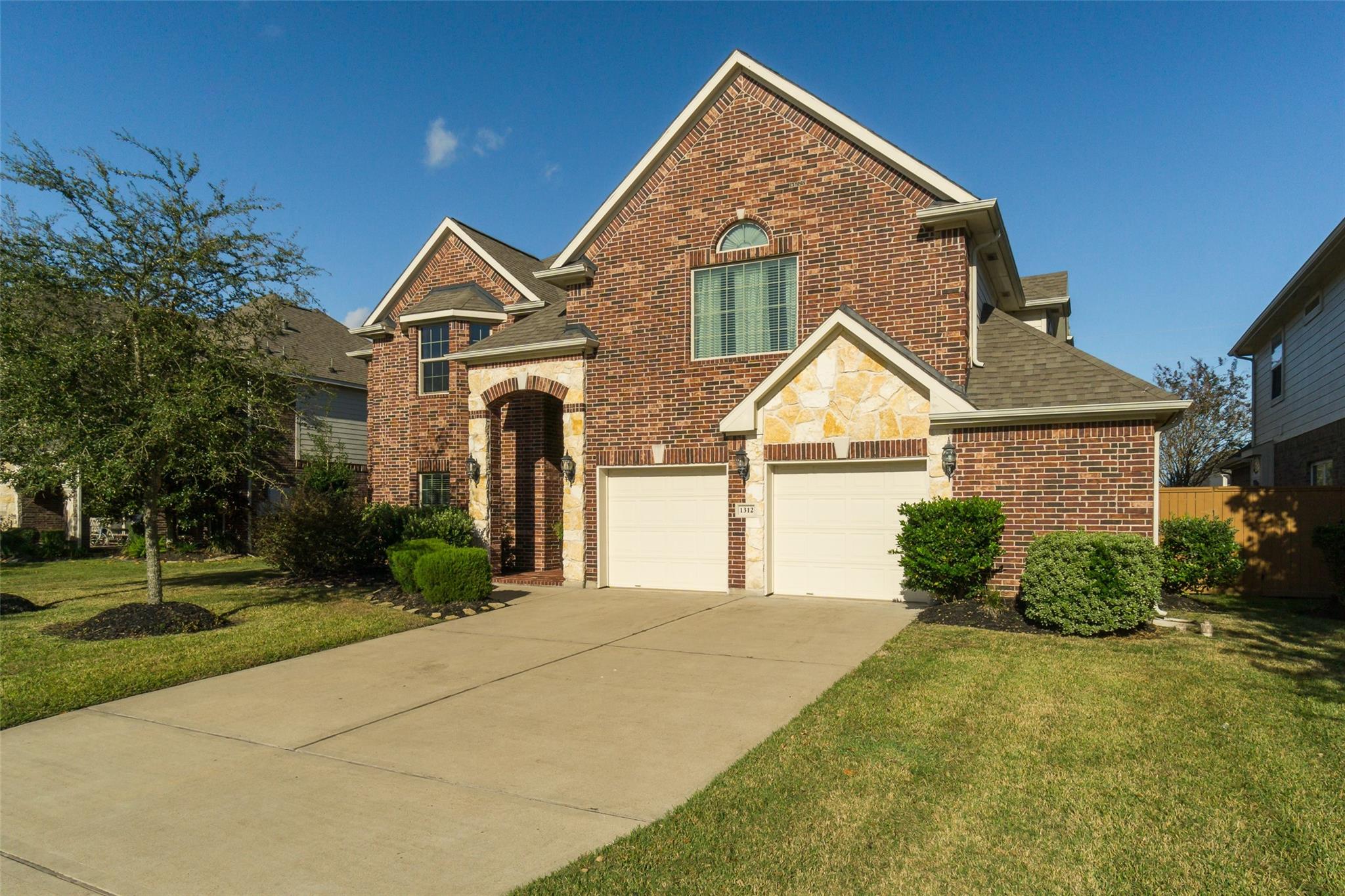 1312 Altavilla Lane
