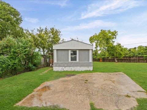 Photo of 118 Canvasback N, Baytown, TX 77523 (MLS # 26228877)