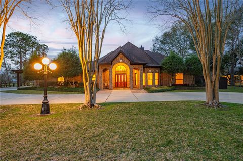 506 W Viejo Drive Friendswood TX 77546