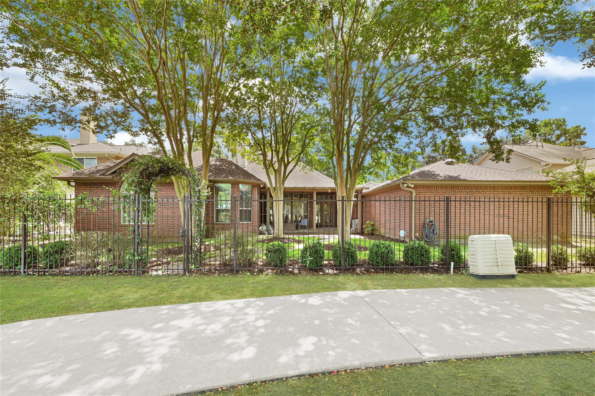 1130 Wellshire Drive
