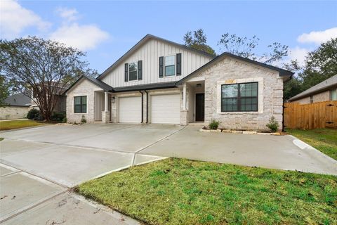 Photo of 13018 Walden Road #A, Montgomery, TX 77356 (MLS # 78498317)