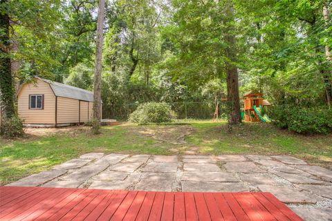 Tiny photo for 2115 Greentree Drive, Huntsville, TX 77340 (MLS # 89635569)