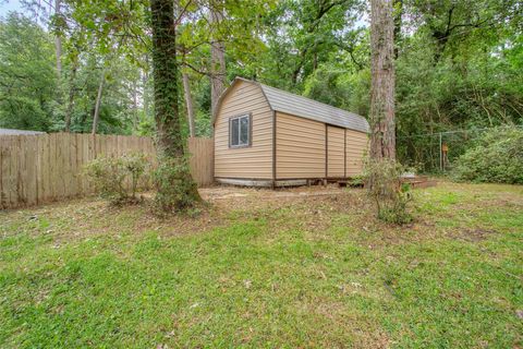 Tiny photo for 2115 Greentree Drive, Huntsville, TX 77340 (MLS # 89635569)