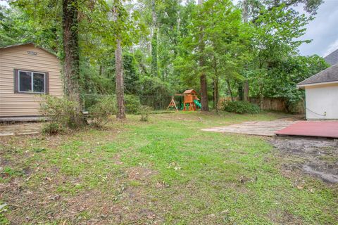 Tiny photo for 2115 Greentree Drive, Huntsville, TX 77340 (MLS # 89635569)