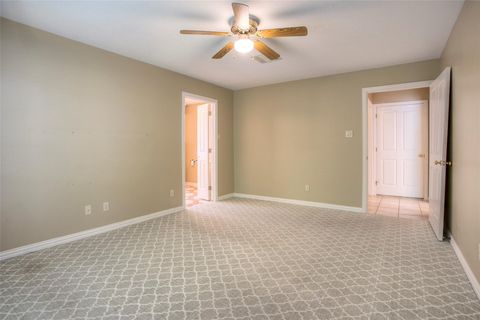 Tiny photo for 2115 Greentree Drive, Huntsville, TX 77340 (MLS # 89635569)