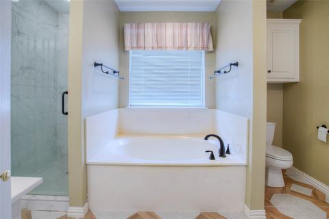 Tiny photo for 2115 Greentree Drive, Huntsville, TX 77340 (MLS # 89635569)