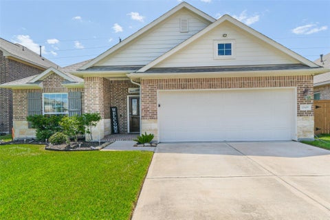 Photo of 10418 Matterhorn Drive, Rosharon, TX 77583 (MLS # 32845958)