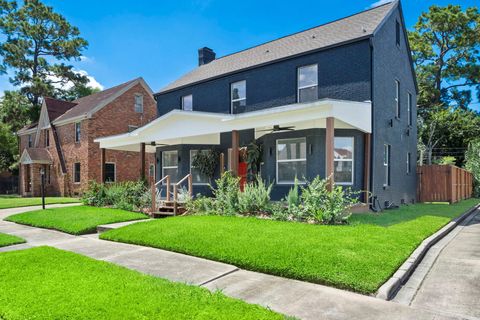 Photo of 3226 Oakdale Street, Houston, TX 77004 (MLS # 84976845)