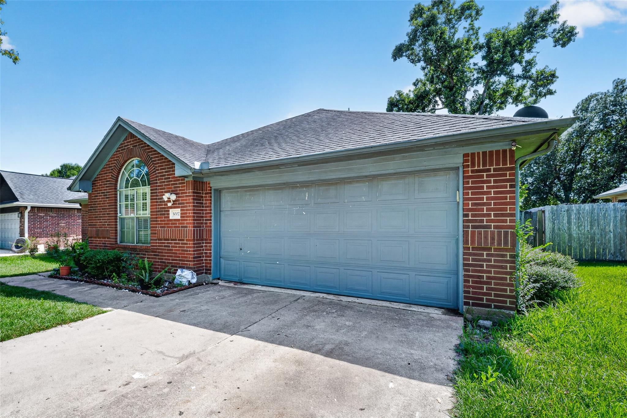 3002 Overland Trail
