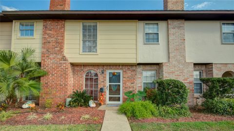 Photo of 1424 Silverpines Road #1424, Houston, TX 77062 (MLS # 44335211)