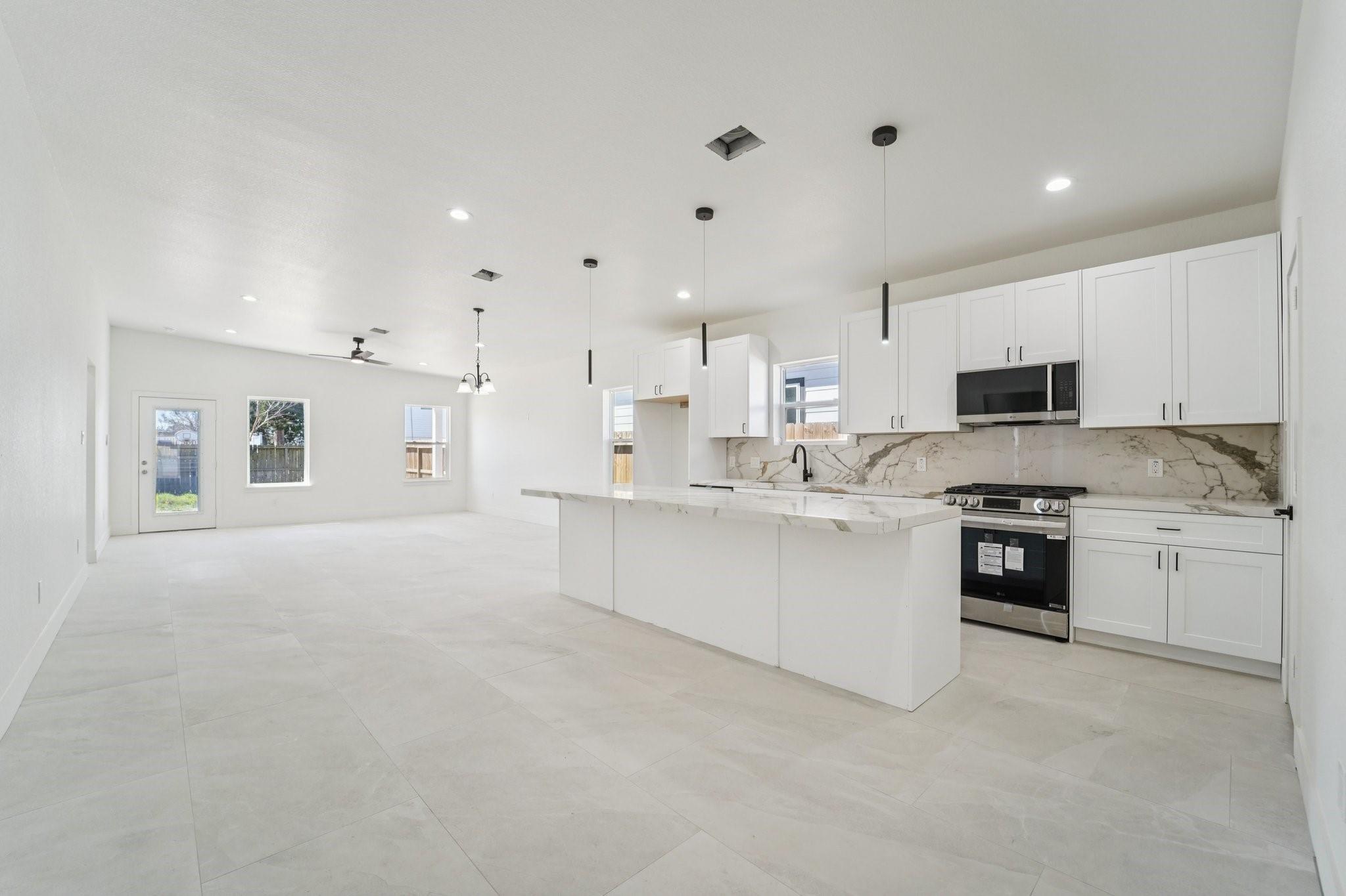 708 S Carroll Street