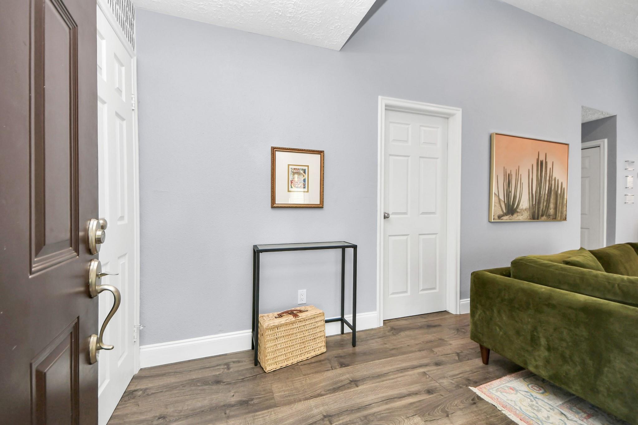 1881 Bering Drive 16